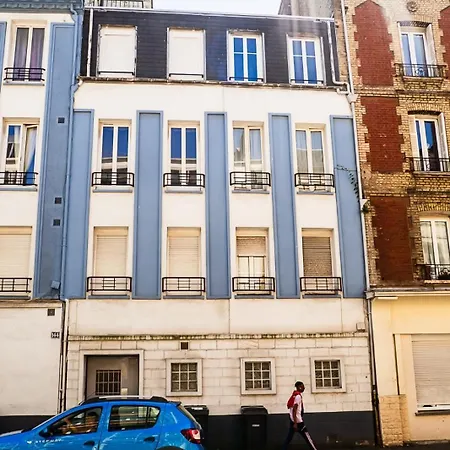 Dalikyda - Le Vintage - Opposite Le Havre Train Station *